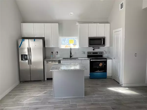 Montgomery, TX 77316,16942 W Lynbrook ST