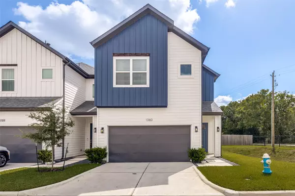13139 Perennial Springs Dr, Houston, TX 77048