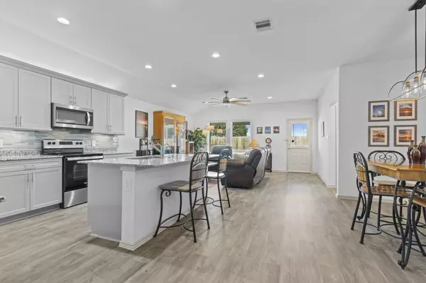 1259 Waterside TRCE, Sealy, TX 77474