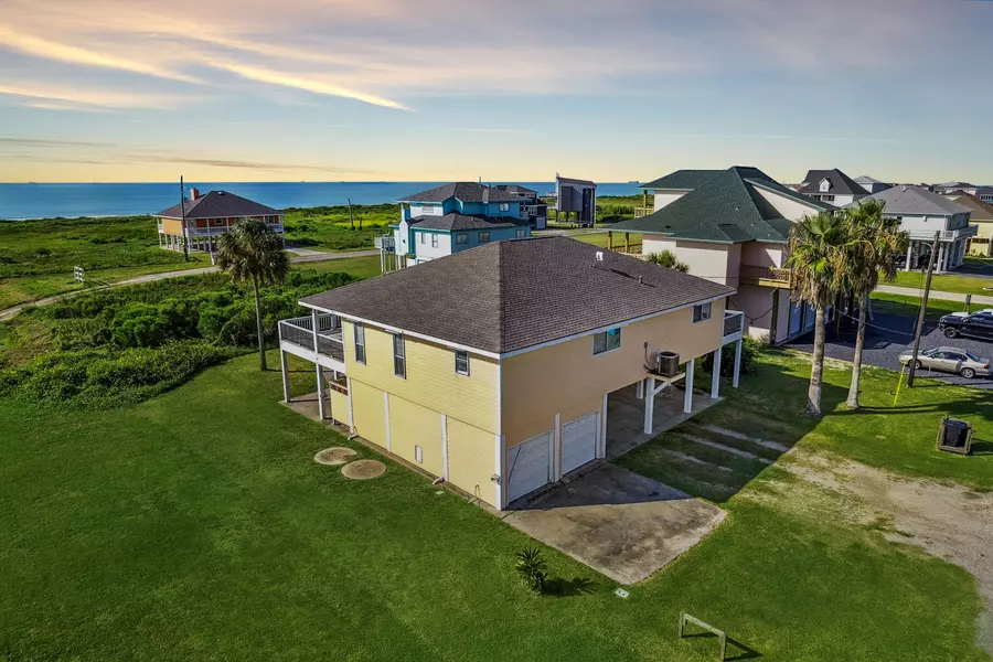 214 Tampa, Port Bolivar, TX 77650