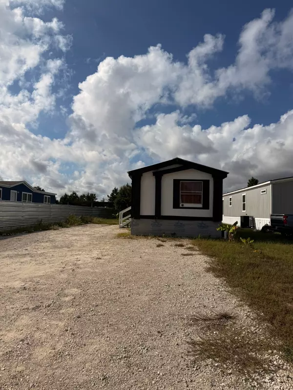 Cleveland, TX 77327,1395 Road 5607
