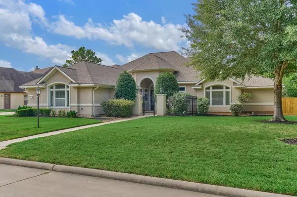 72 Wycliffe DR, Montgomery, TX 77356