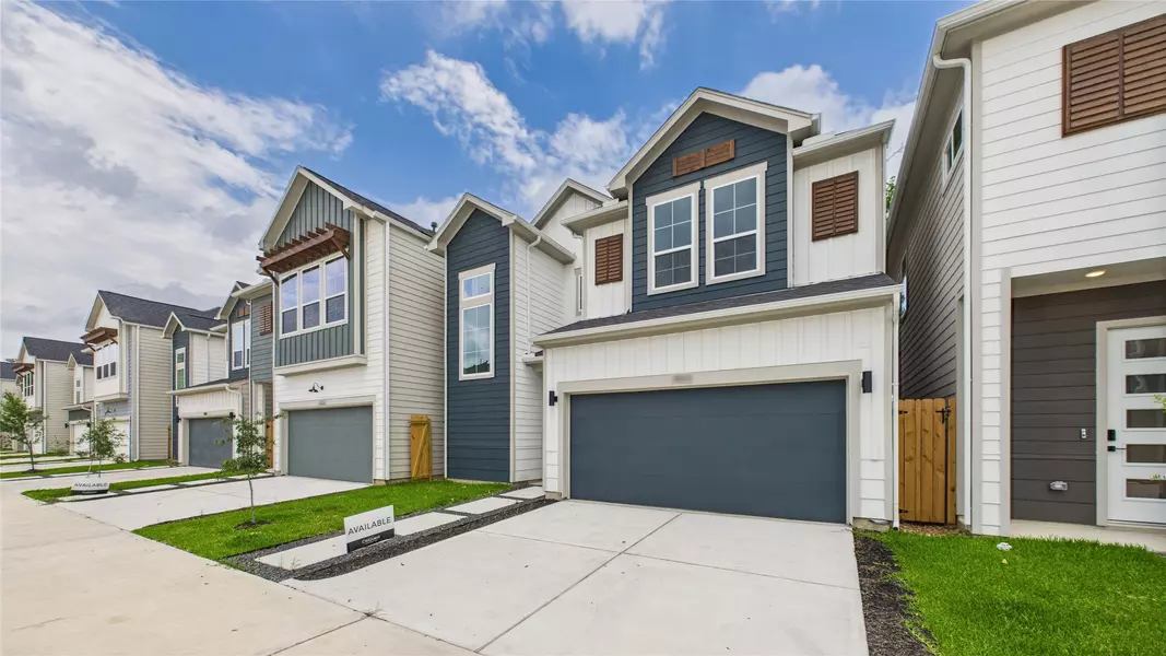 5814 Highland Sky LN, Houston, TX 77091