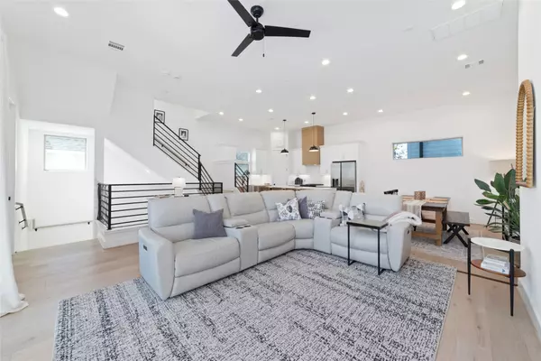 Houston, TX 77007,2517 Detering ST