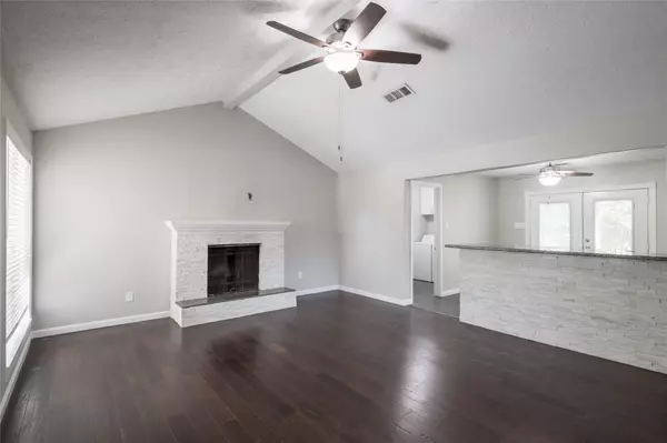 League City, TX 77573,809 Newport BLVD