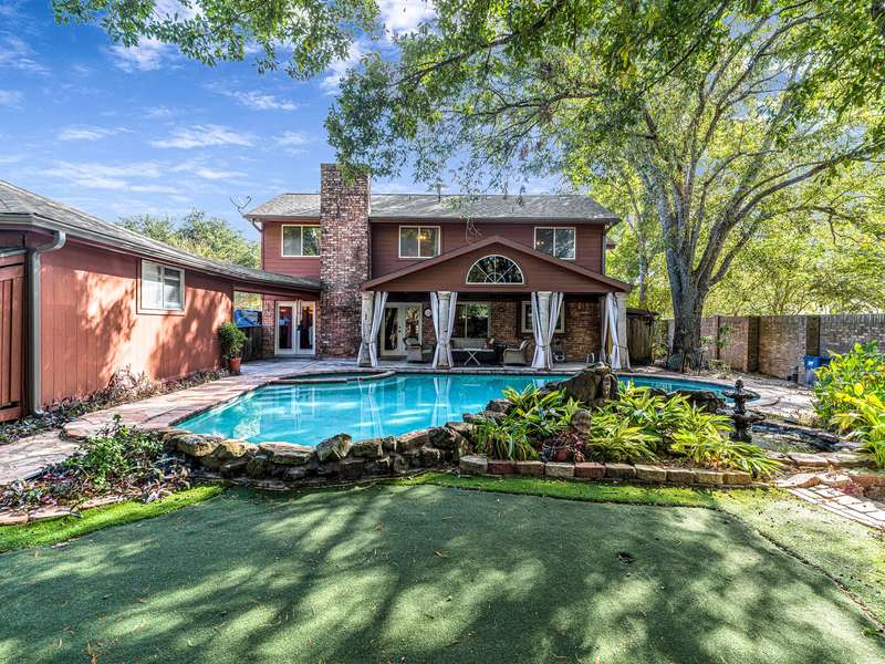 2634 Woodwick DR, Sugar Land, TX 77479