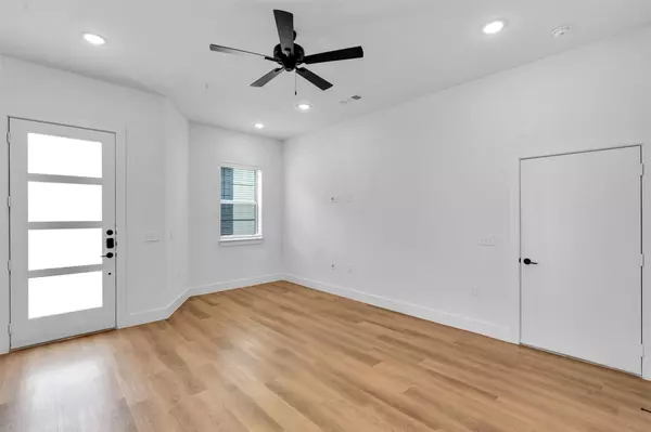 Little Elm, TX 75068,1525B Crossbar DR