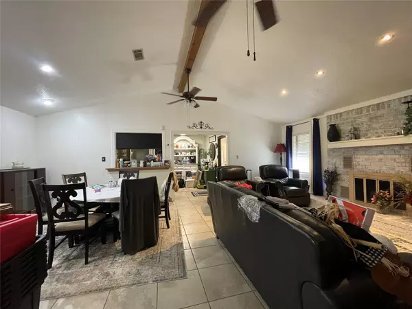 Hempstead, TX 77445,1635 W Galveston ST