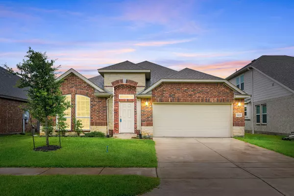 5323 Camerford CT, Alvin, TX 77511