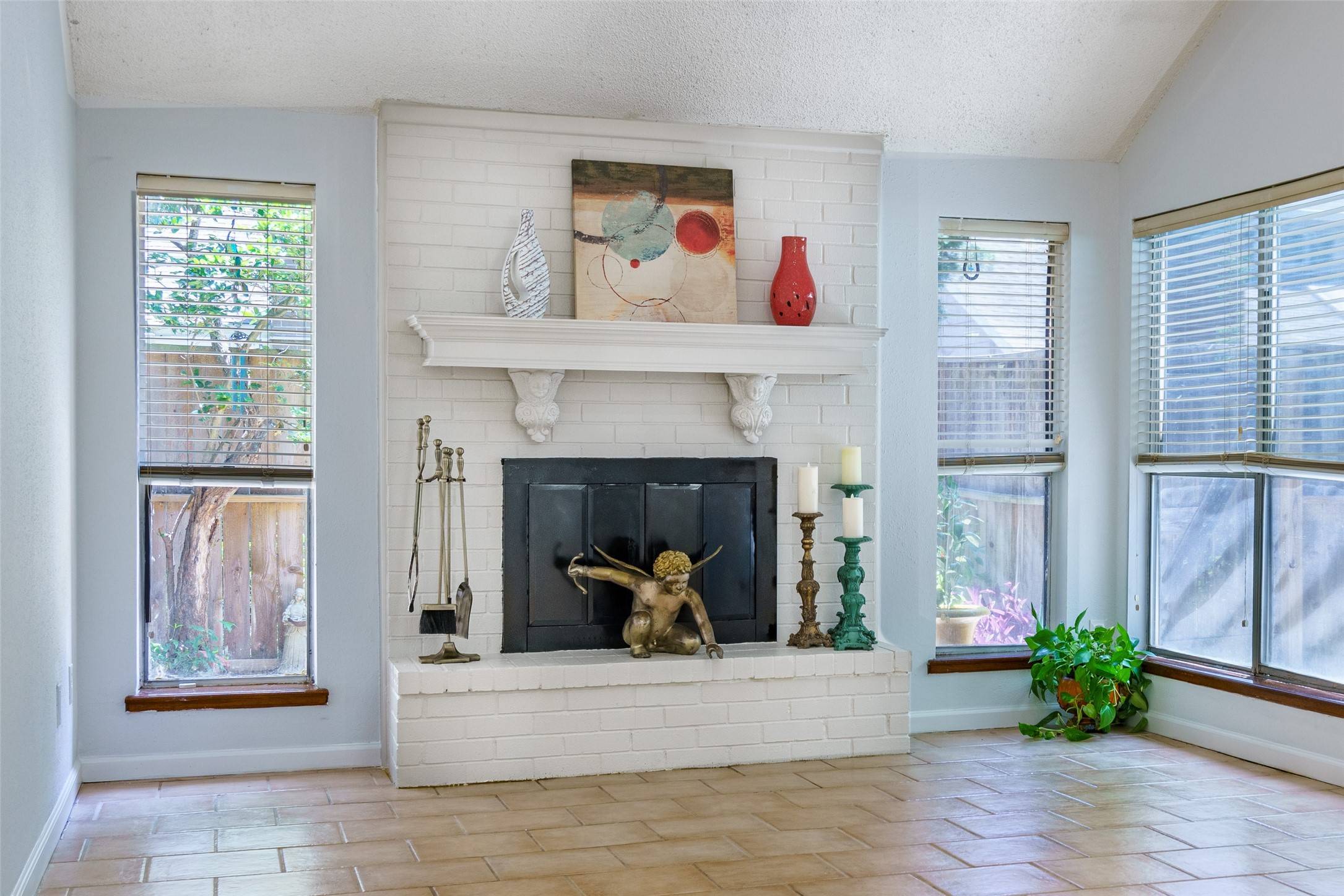Houston, TX 77082,13835 Hollowgreen DR