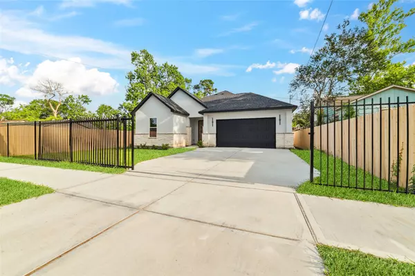 8106 Talton ST, Houston, TX 77028
