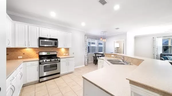 League City, TX 77573,424 Drake LN