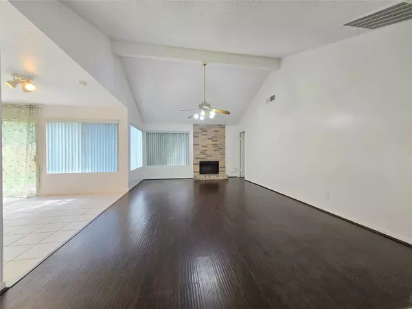Sugar Land, TX 77479,2922 Whetrock LN