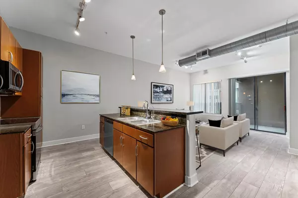 Houston, TX 77056,1901 Post Oak BLVD #1601