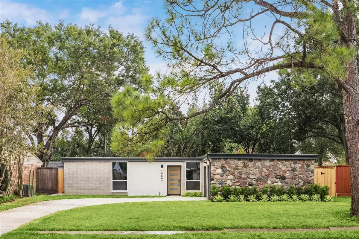 Houston, TX 77042,10607 Overbrook LN