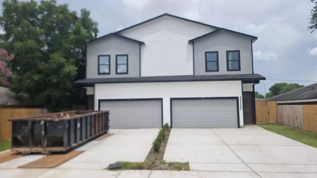 3011 Sparrow ST #A/B, Houston, TX 77051