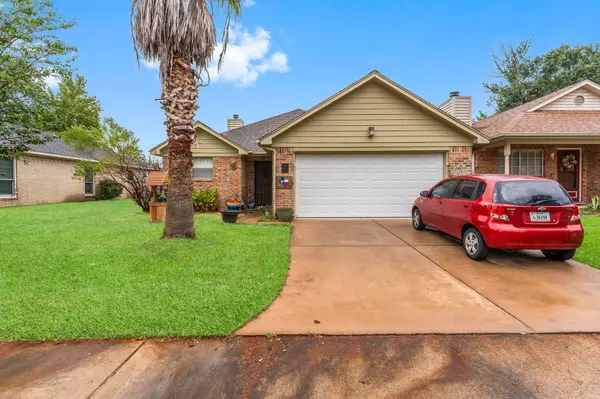 35 Silver Creek DR, Conroe, TX 77301