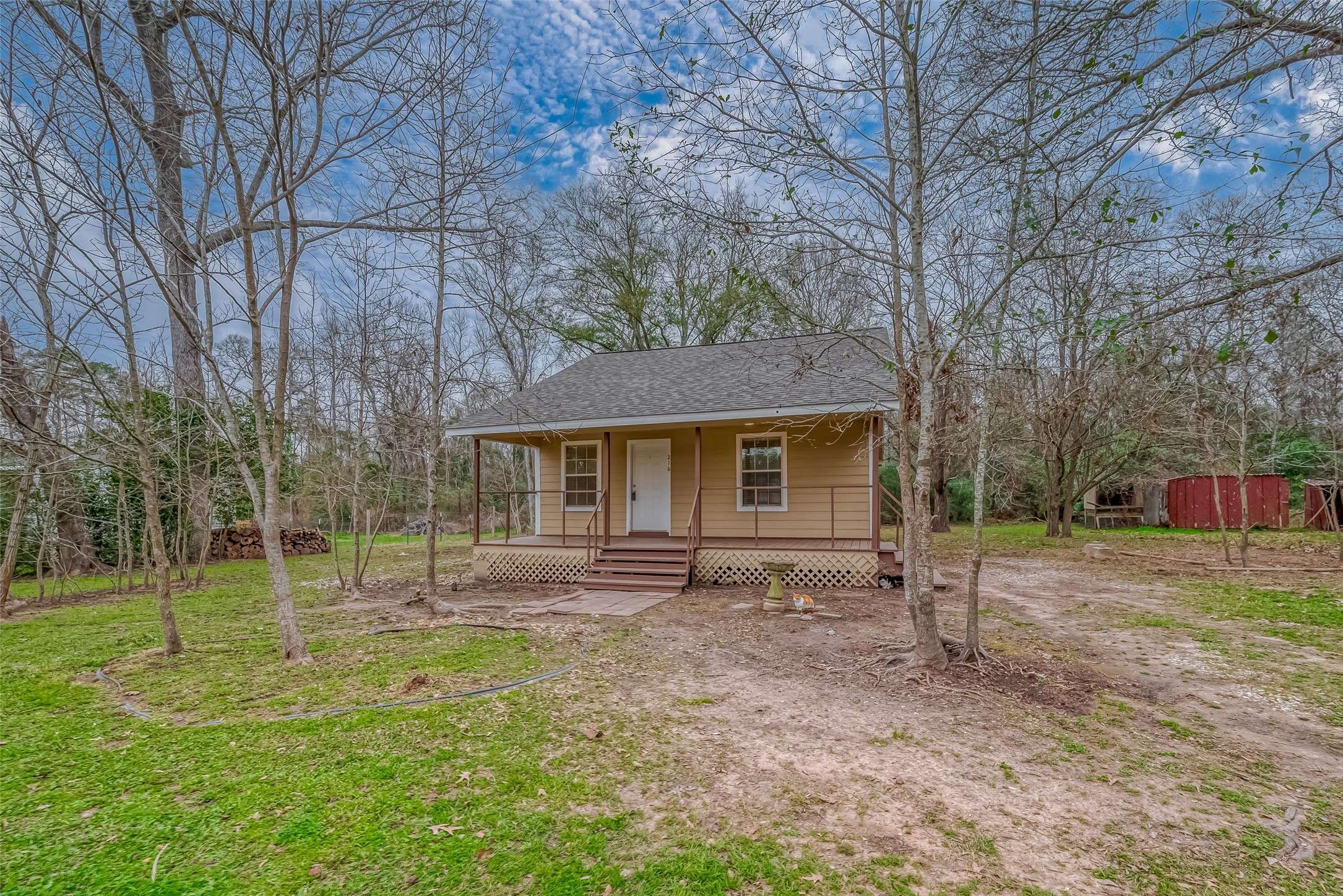 216 County Road 322,  Cleveland,  TX 77327
