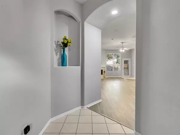 Dickinson, TX 77539,218 Silverbrook LN