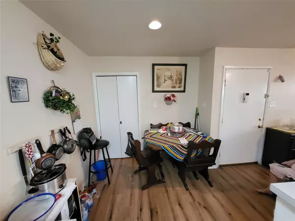 Houston, TX 77015,12955 Woodforest BLVD #15