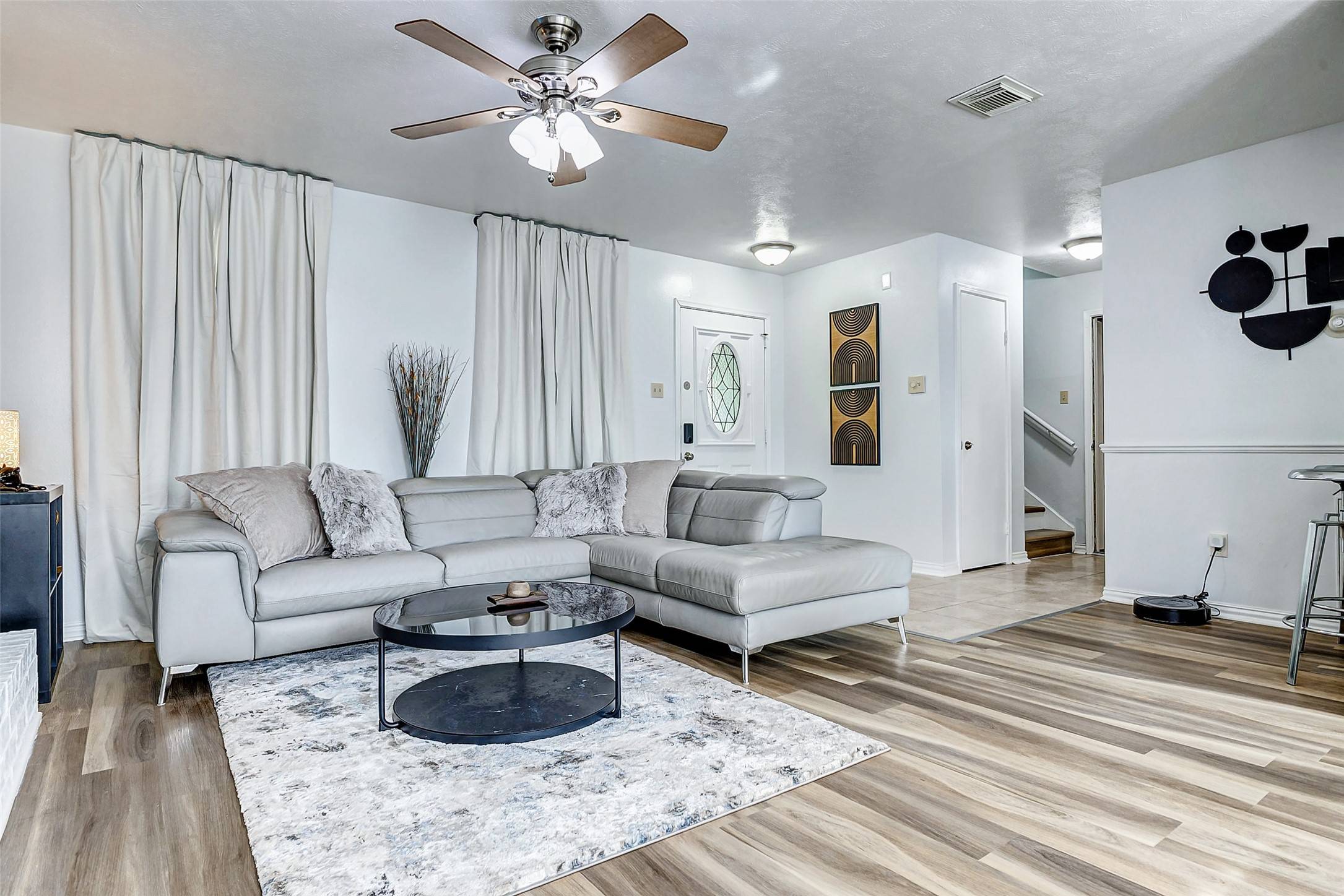 92 N Deerfoot CIR, The Woodlands, TX 77380