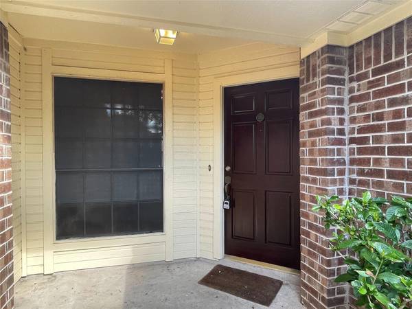15631 Pilgrim Hall DR, Friendswood, TX 77546
