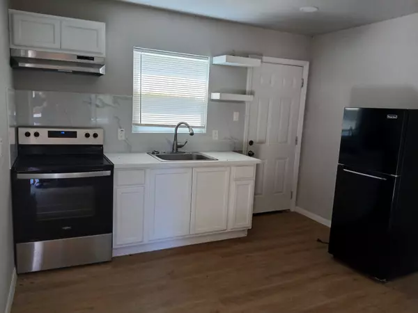 Santa Fe, TX 77517,15521 Highway 6
