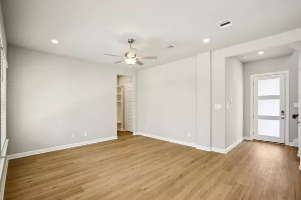 Kemah, TX 77565,620 Topwater TRL