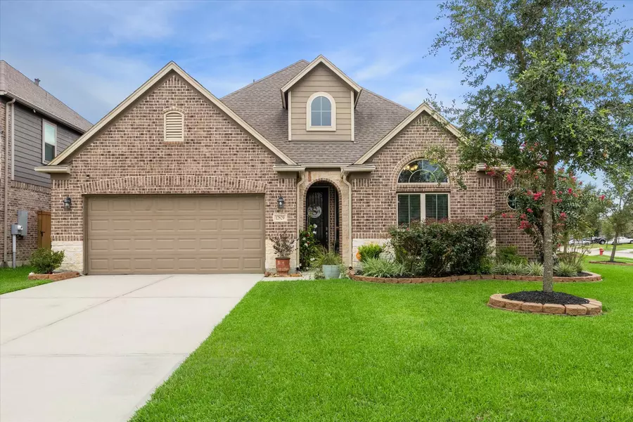 12829 Short Palm DR, Texas City, TX 77568