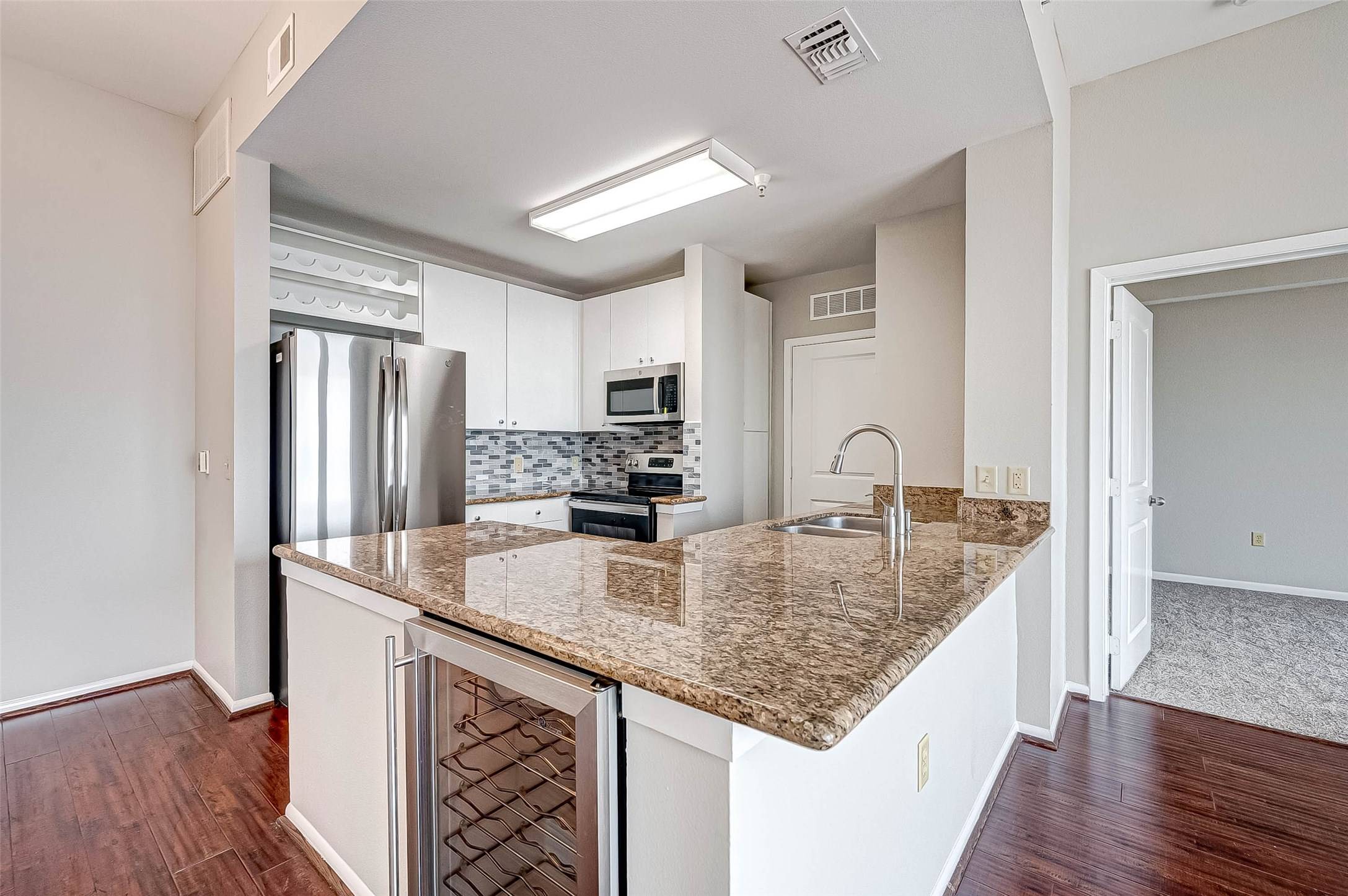 Houston, TX 77056,3505 Sage RD #2106