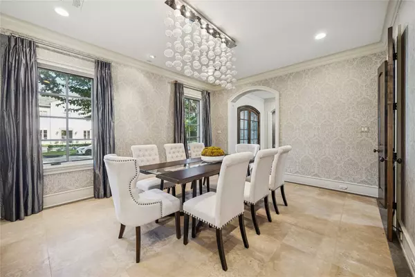 Houston, TX 77019,3749 Olympia DR