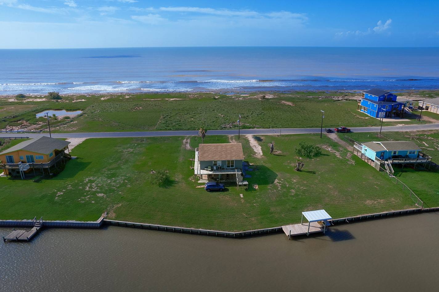 1061 CR 230, Sargent, TX 77414