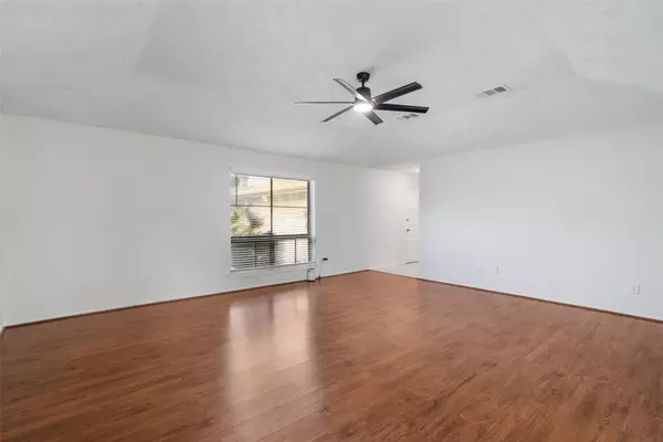 League City, TX 77573,328 Forest Hills DR