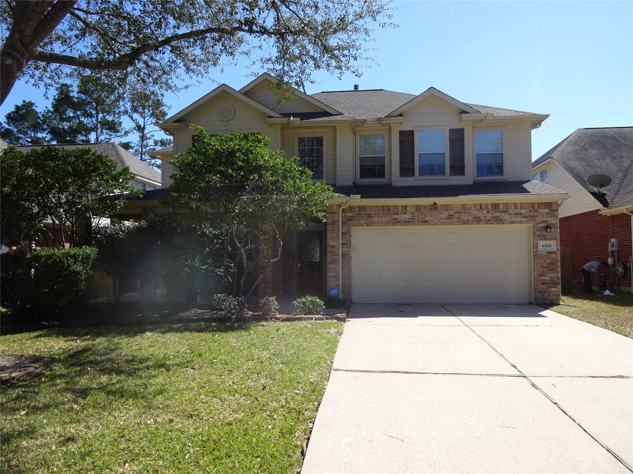 4702 Rolling View CT, Houston, TX 77345