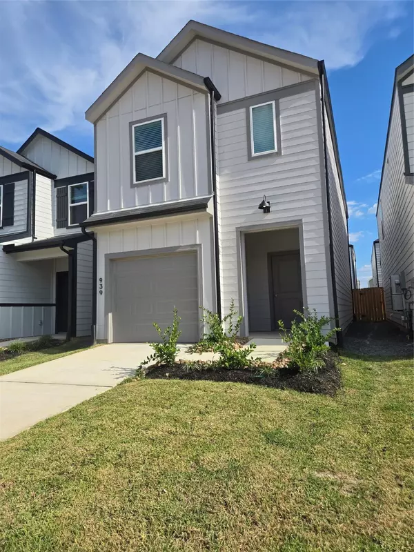 Houston, TX 77090,939 Moon Drop LN