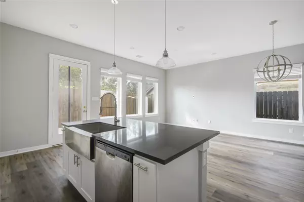 Houston, TX 77022,802 Berry Sage LN