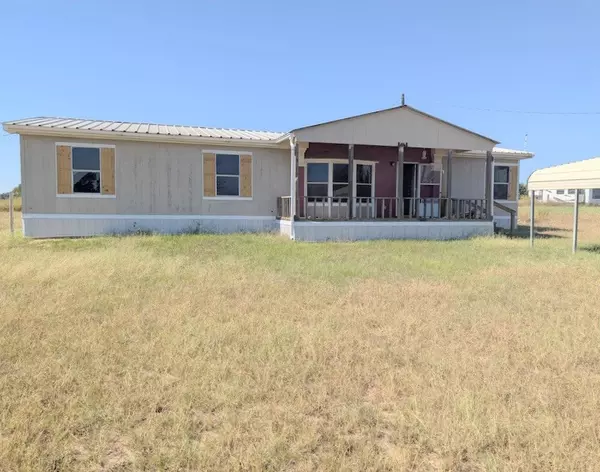 Grapeland, TX 75844,541 County Road 1855
