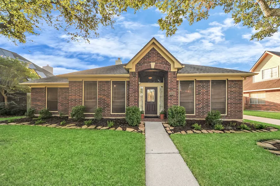 2322 Country Mile LN, Richmond, TX 77406