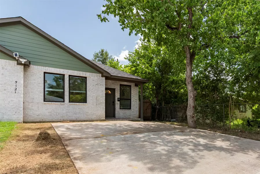 5121 Southwind ST #B, Houston, TX 77033