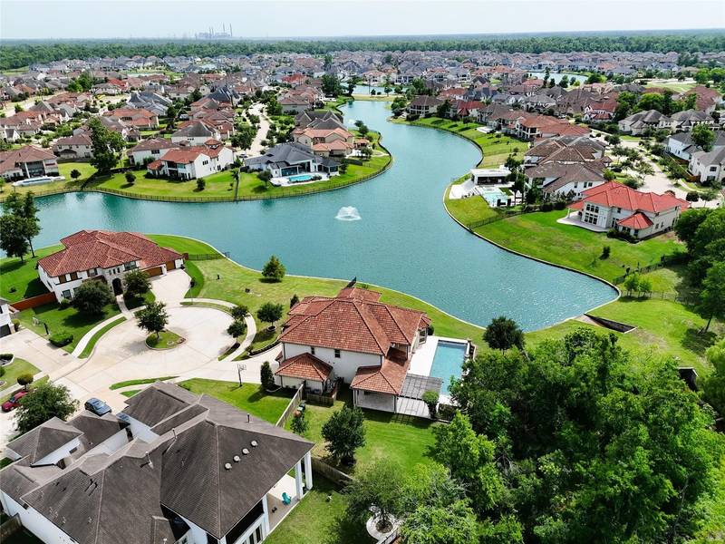 5450 Pudman River LN, Sugar Land, TX 77479