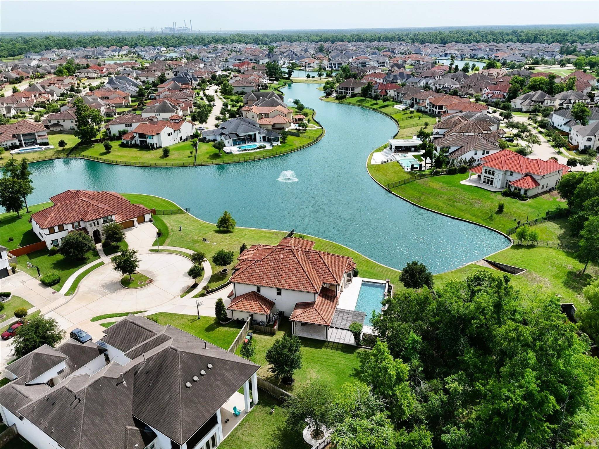 5450 Pudman River LN, Sugar Land, TX 77479