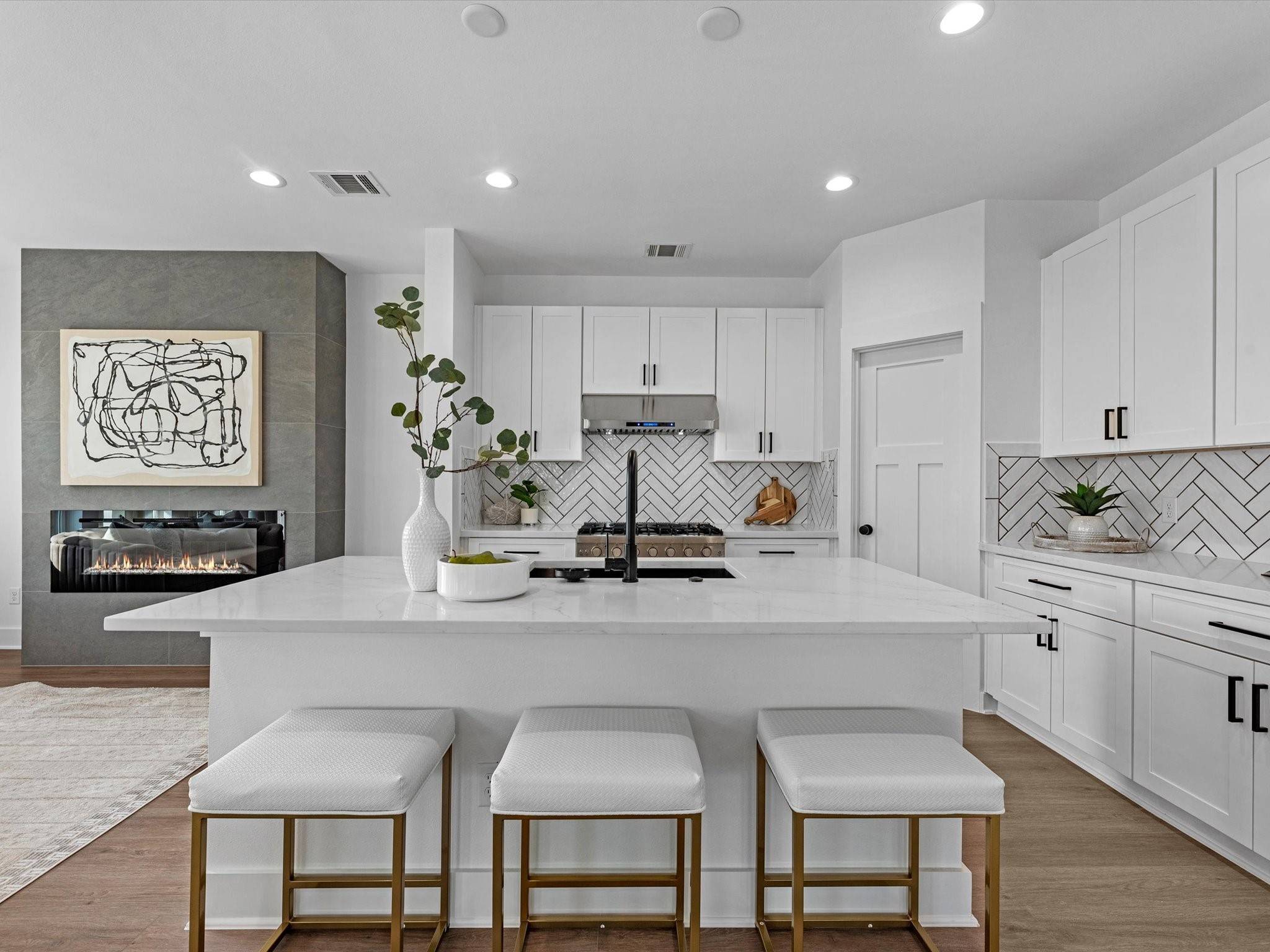 Houston, TX 77022,822 E 32nd 1/2 ST