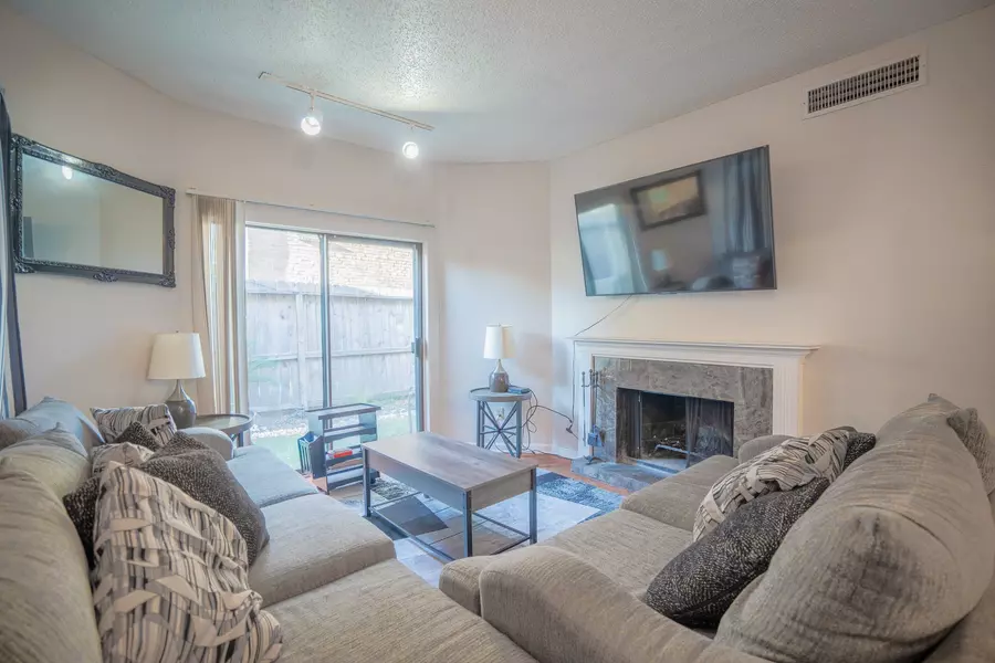 10169 Oakberry ST, Houston, TX 77042