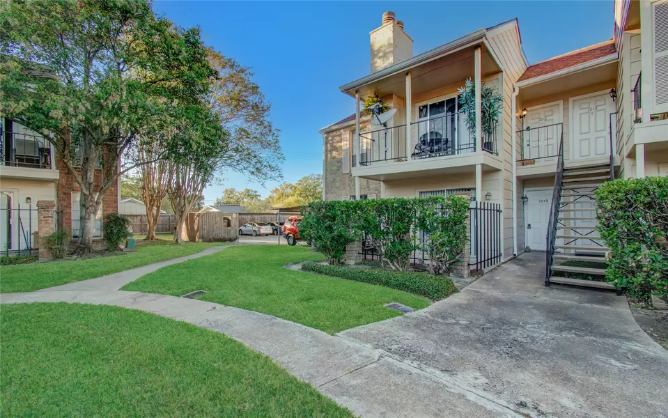 2800 Jeanetta ST #1015, Houston, TX 77063