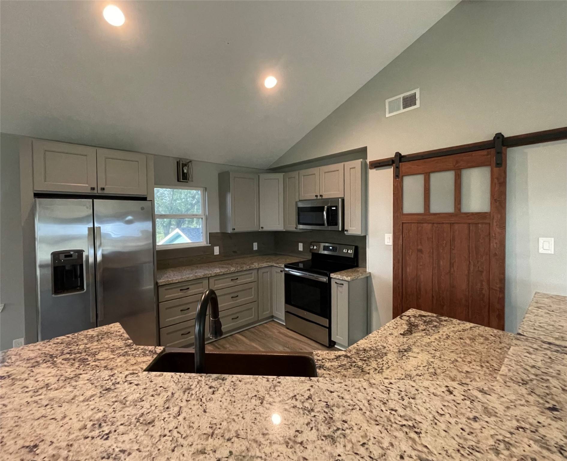Onalaska, TX 77360,126 2nd AVE