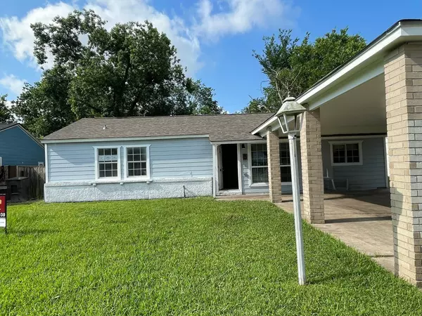 5746 Groveton ST, Houston, TX 77033