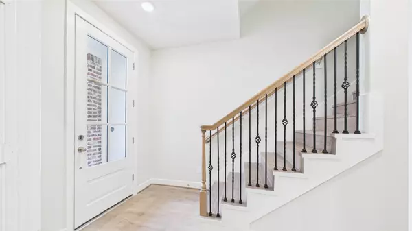 Houston, TX 77007,3093 Hicks ST