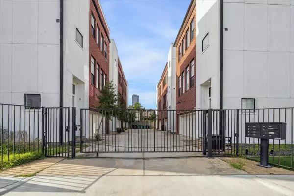Houston, TX 77019,1408 Ruthven ST