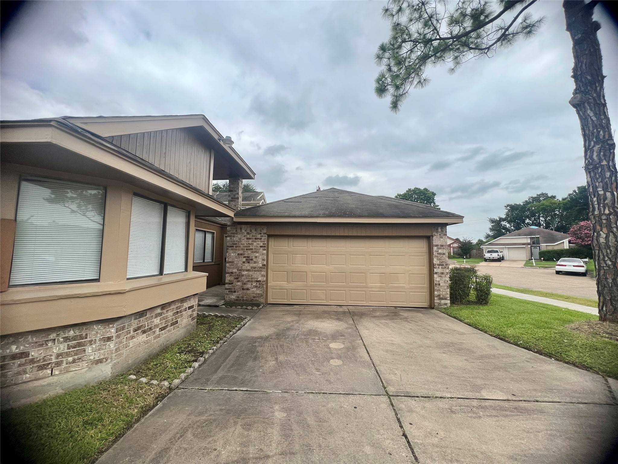 Houston, TX 77071,7831 Redgate CIR