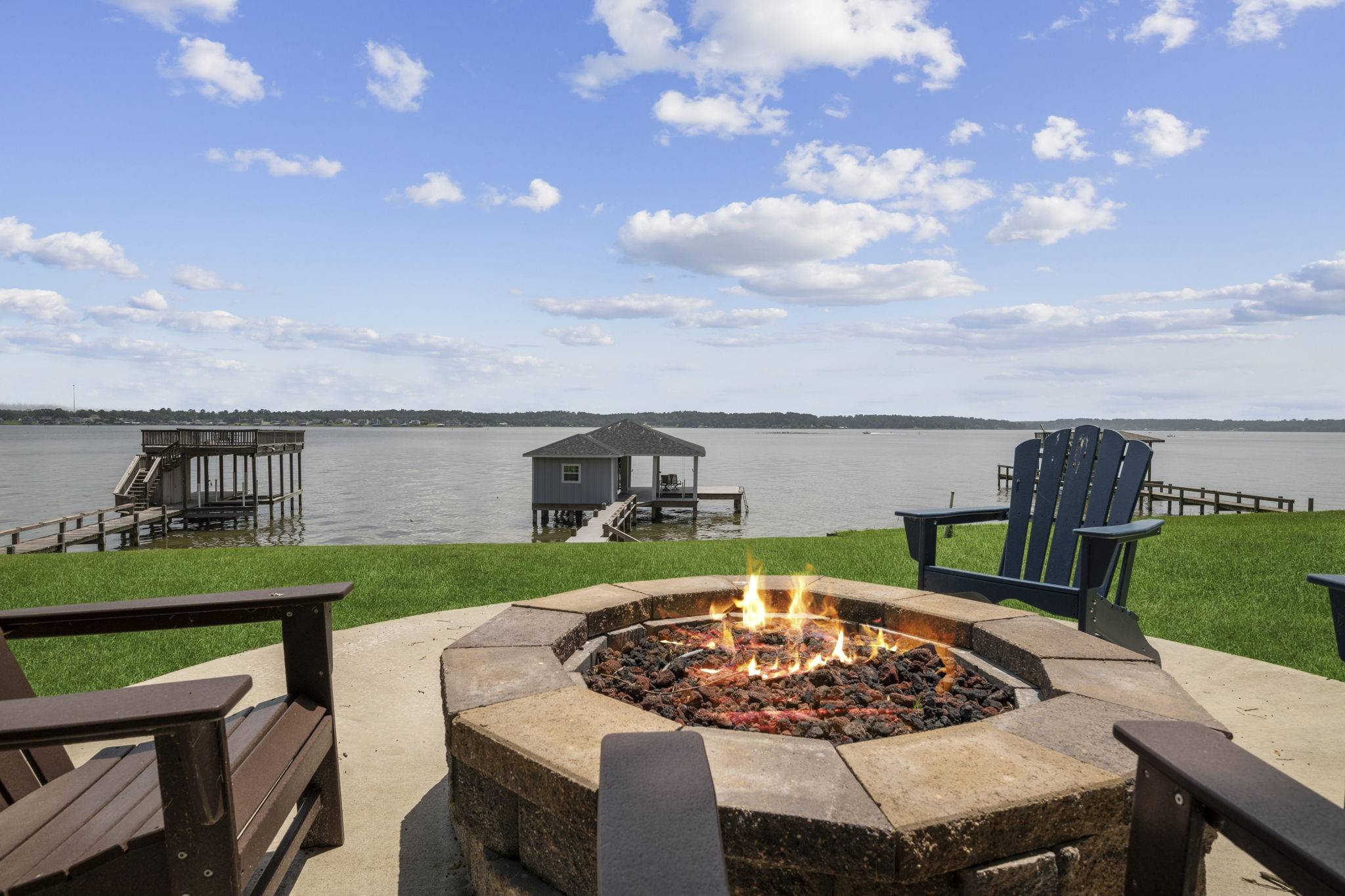 1993 Fm 3186, Onalaska, TX 77360